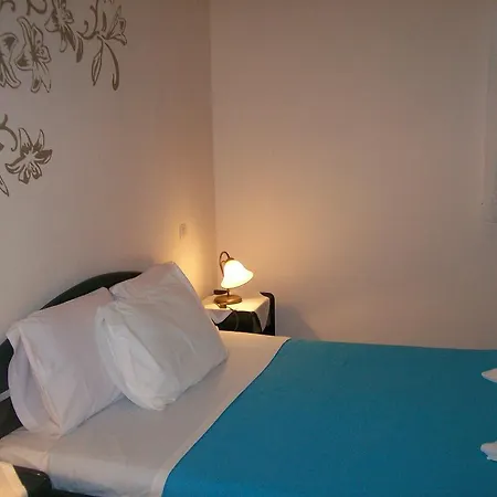 Daira Диакофти